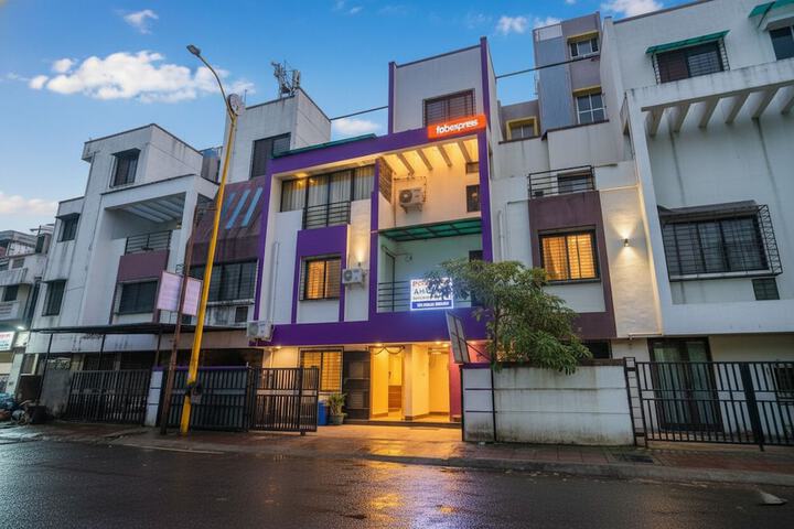 FabHotel Baner Executive - Balewadi high street