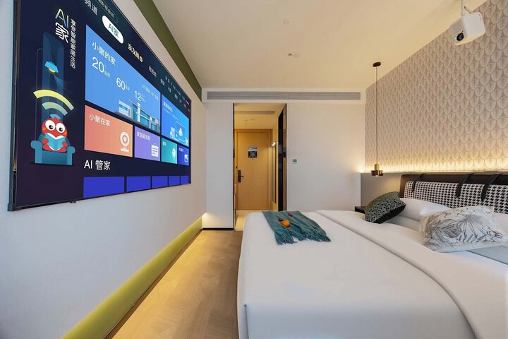 Room 6 of 54