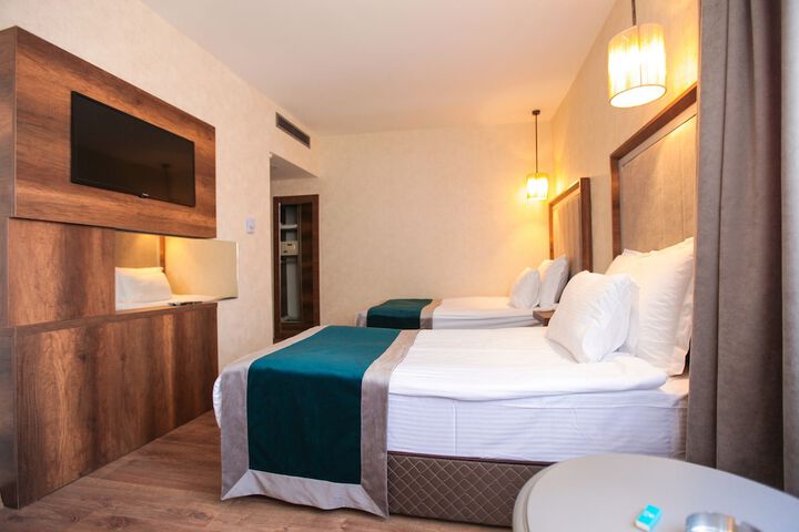 Room 43 of 106