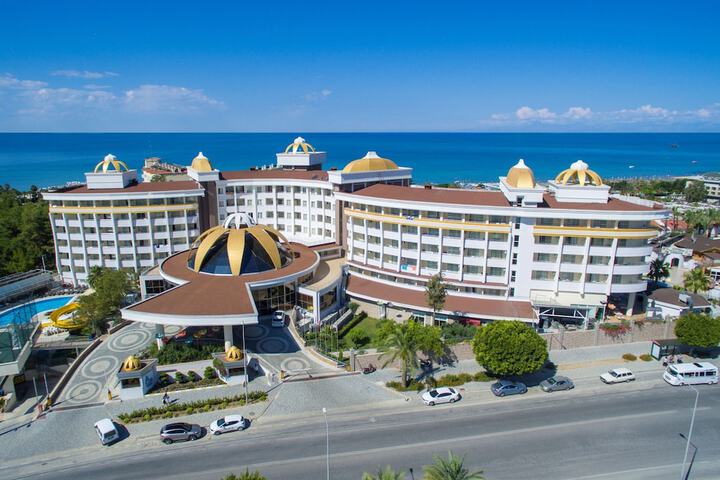 Hotel 72 of 76