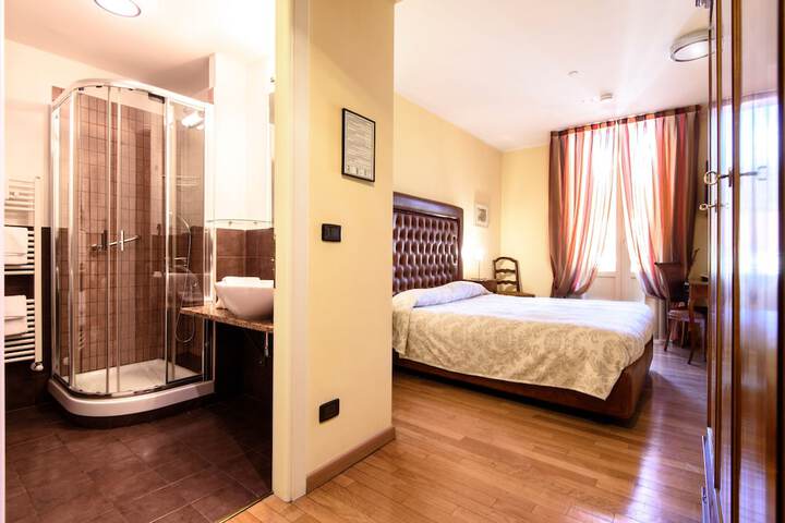 Room 4 of 35