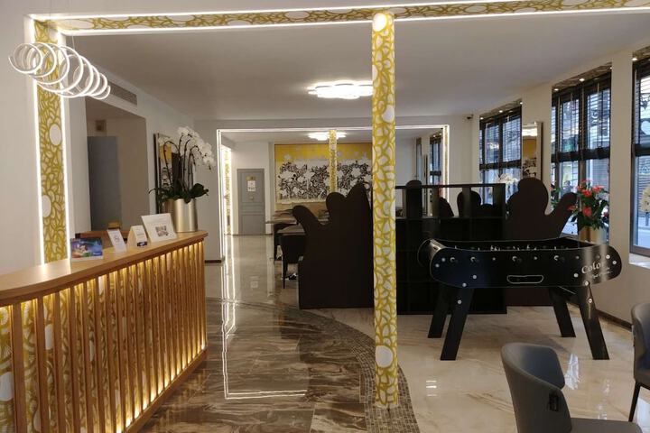 Lobby Photo