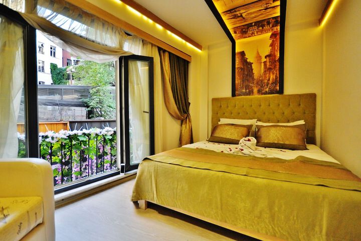 Room 21 of 42