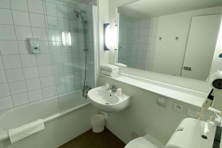 Room 20 of 43