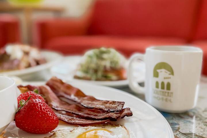 Breakfast/Coffee Service 15 of 29