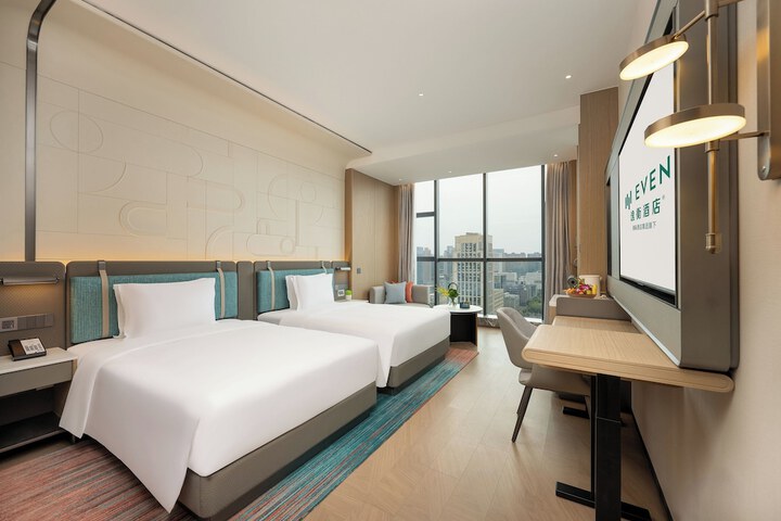 Room 9 of 53
