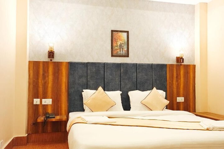 Room 3 of 11