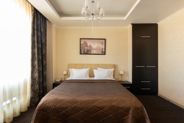Room 14 of 38