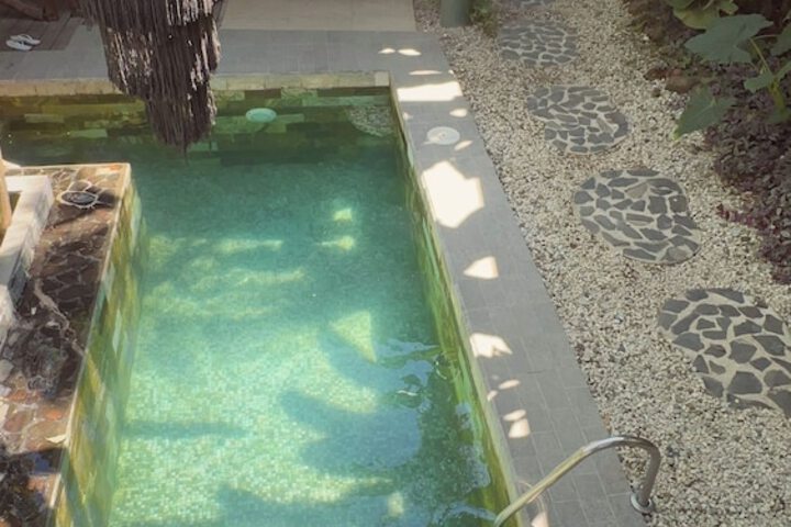 Pools & Facilities