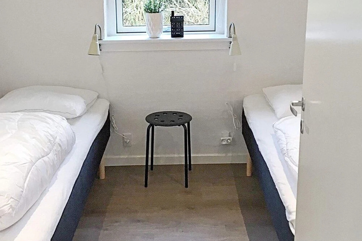 Room 3 of 21
