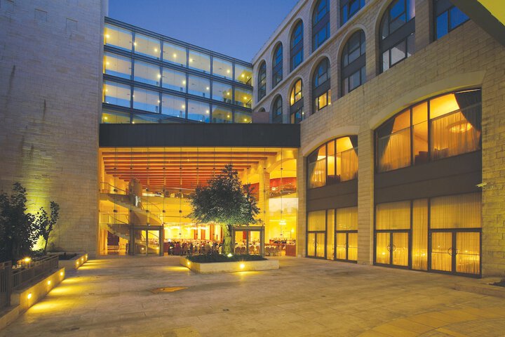 Hotel 64 of 80