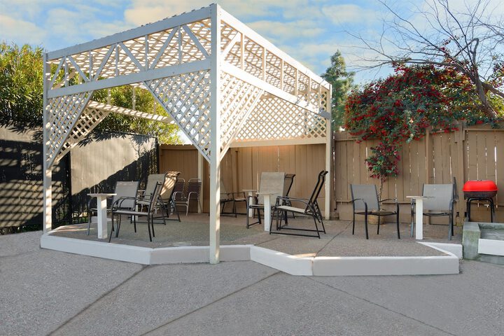 BBQ/picnic area