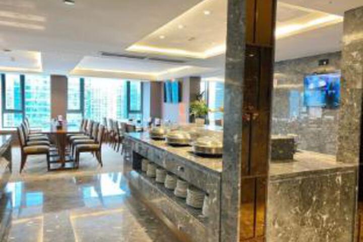 Junyi Twin Tower Hotel
