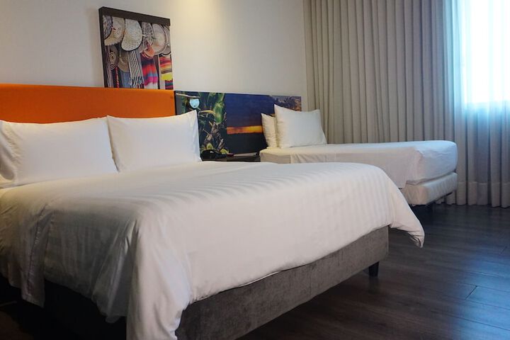 Room 16 of 50