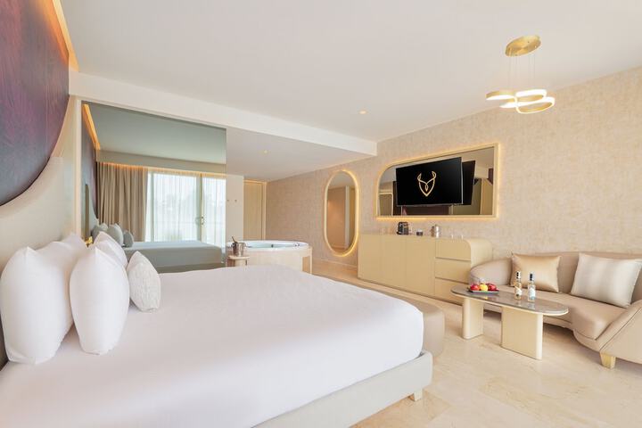 Room 15 of 105