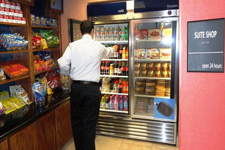 Snack bar