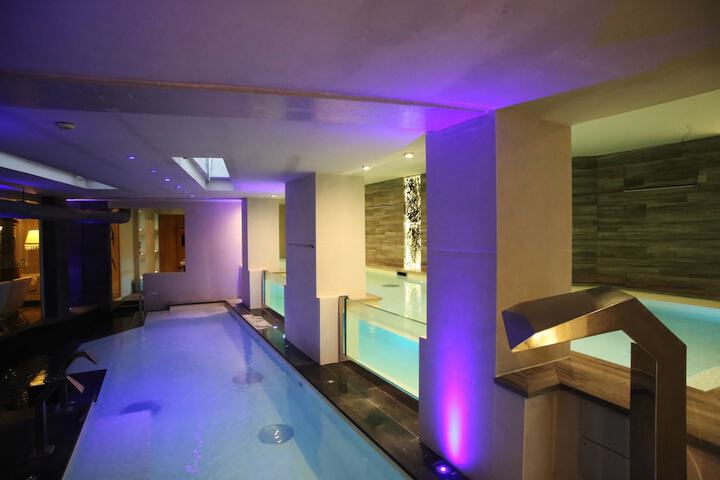 Pool 134 of 208