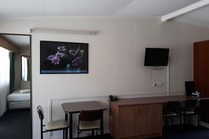 Room 34 of 53