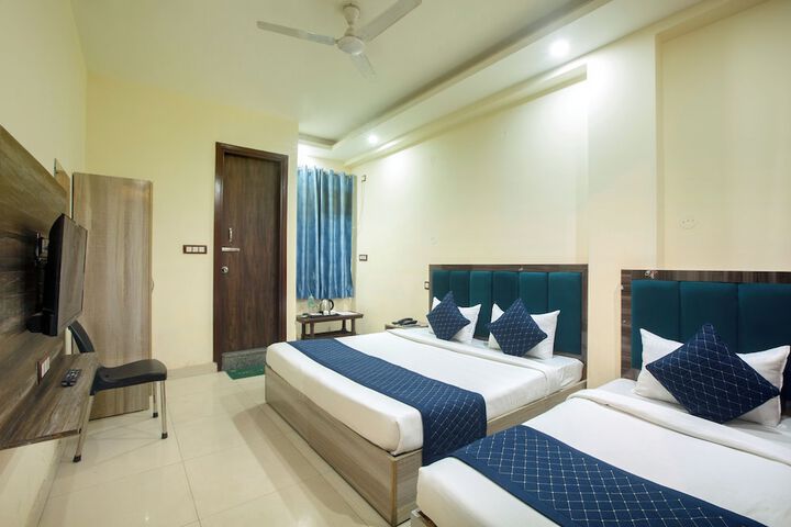 Room 10 of 36