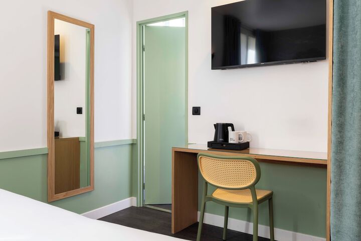 Room 13 of 55