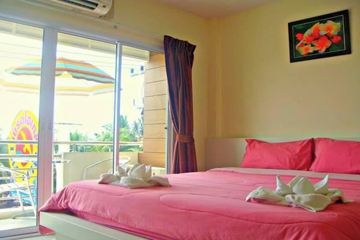 Room 15 of 114