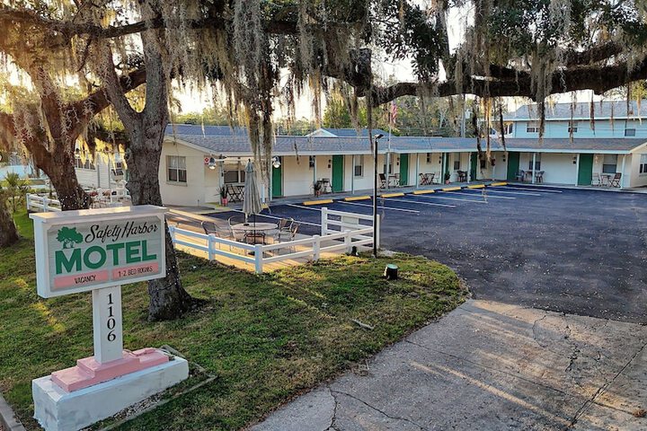 Hotel 66 of 67