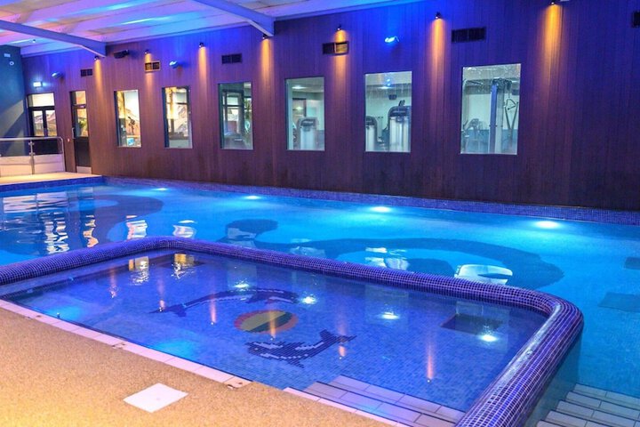 Pool 32 of 71