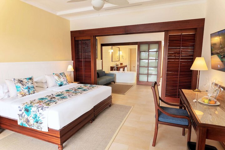 Room 25 of 181
