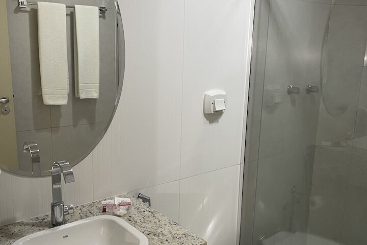 Room 34 of 53