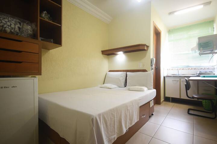 Room 16 of 38