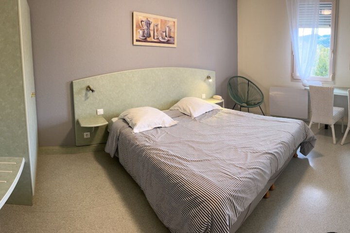Room 37 of 96