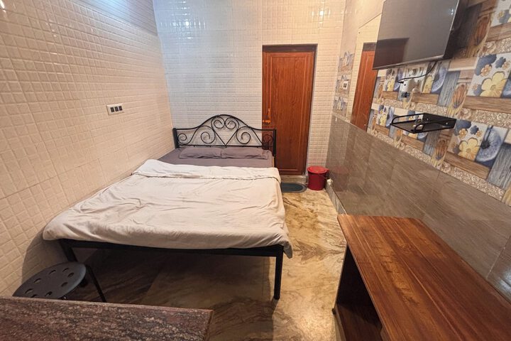Room 40 of 73