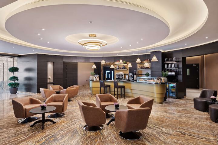 Lounge 146 of 260