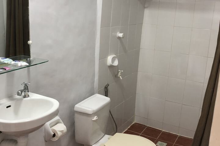 Room 8 of 49