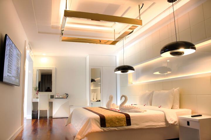 Room 6 of 46