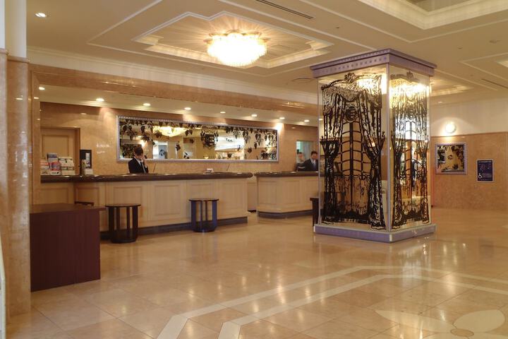 Guest Lobby