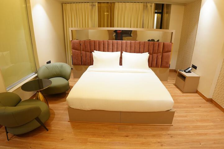 Room 12 of 56