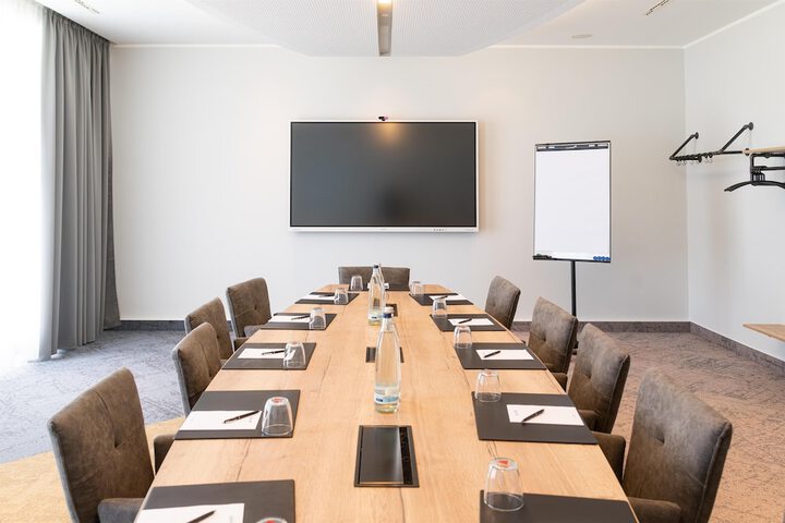 Meeting 137 of 201