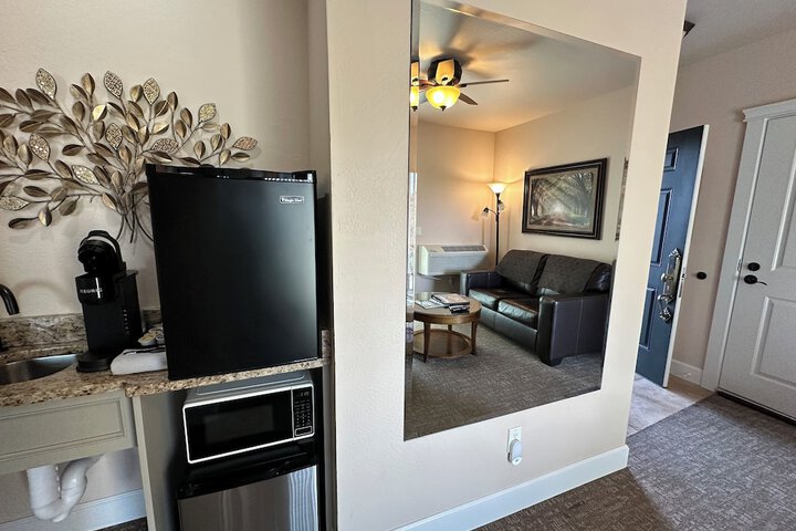 Room 21 of 149