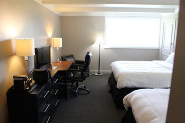 Room 9 of 14