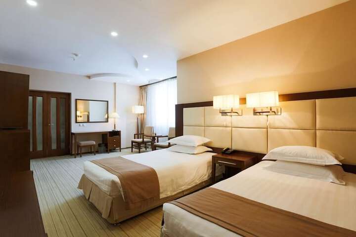 Room 14 of 74