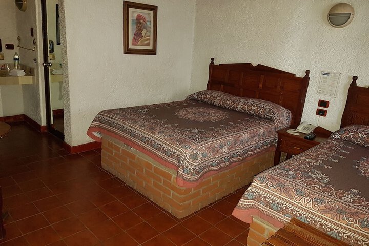 Room 16 of 39