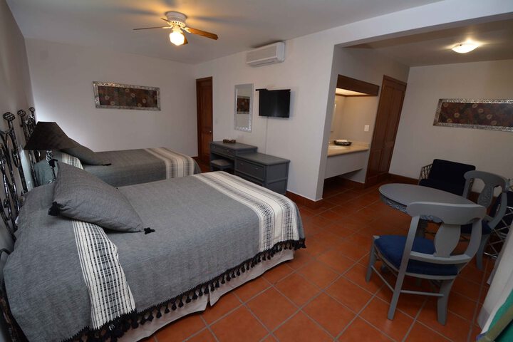 Room 8 of 78