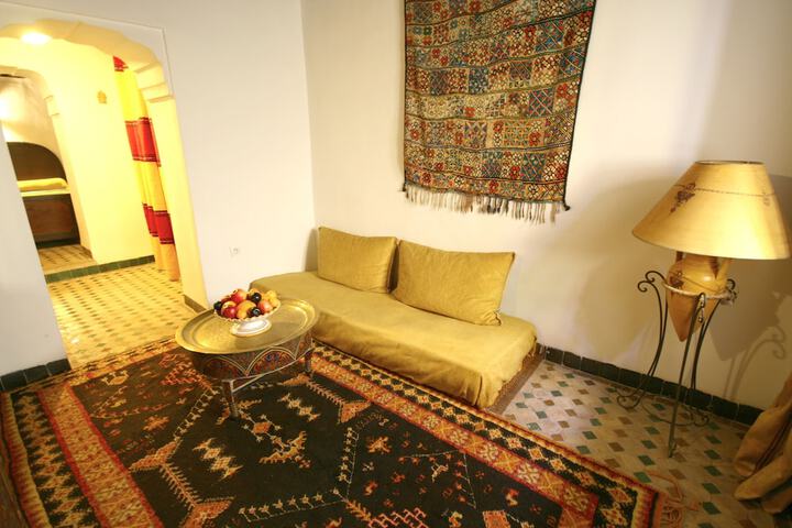 Room 40 of 138