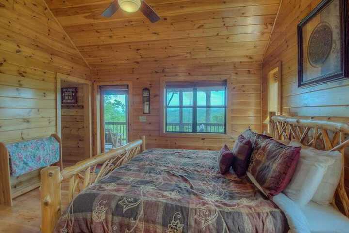 Room 4 of 6