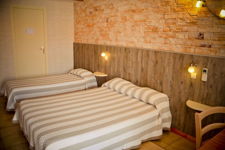 Room 13 of 29