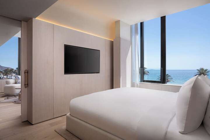 Room 26 of 75