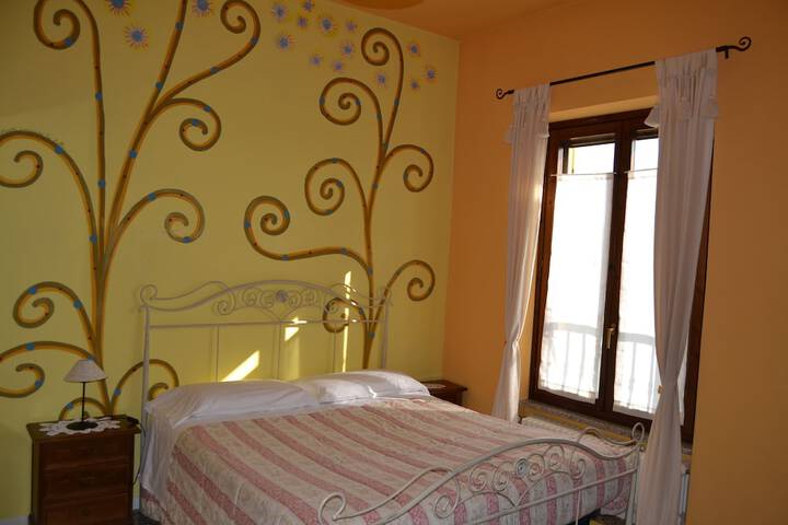 Room 13 of 65