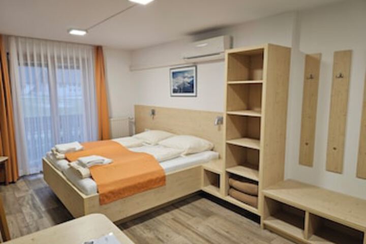 Room 13 of 45