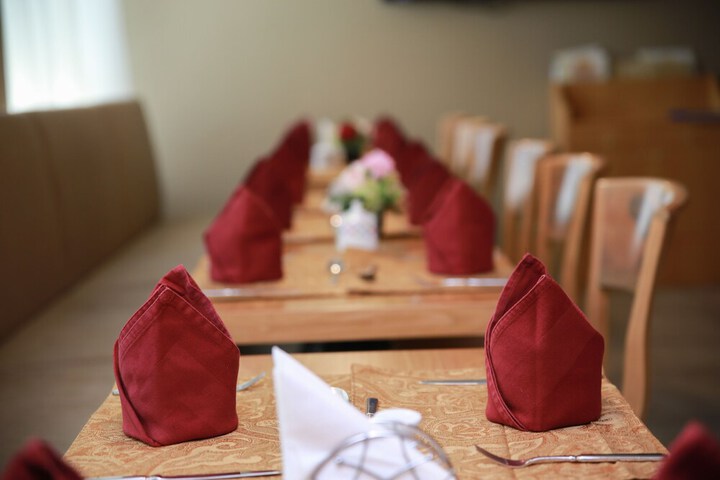Dining 38 of 43